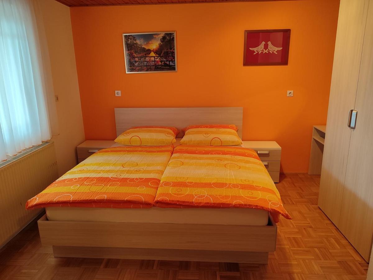 Gostilna Pension Blegos Поляне-над-Шкофьо Локо Екстер'єр фото