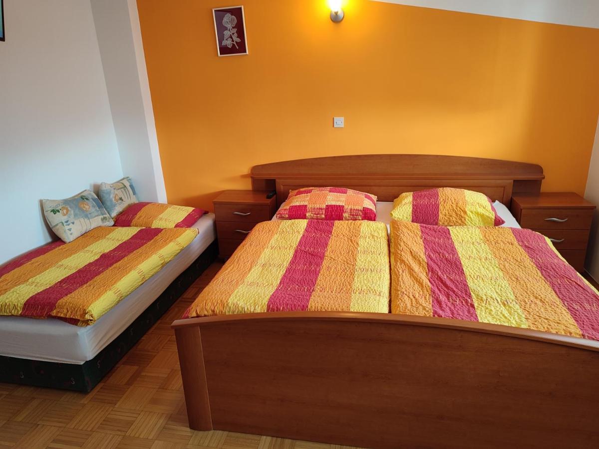 Gostilna Pension Blegos Поляне-над-Шкофьо Локо Екстер'єр фото