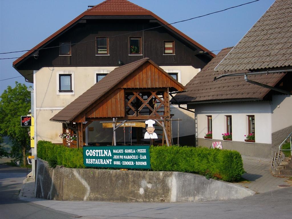 Gostilna Pension Blegos Поляне-над-Шкофьо Локо Екстер'єр фото